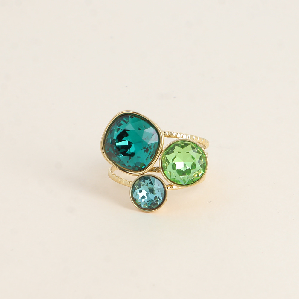 Trilogy Ring - Gold Emerald Green