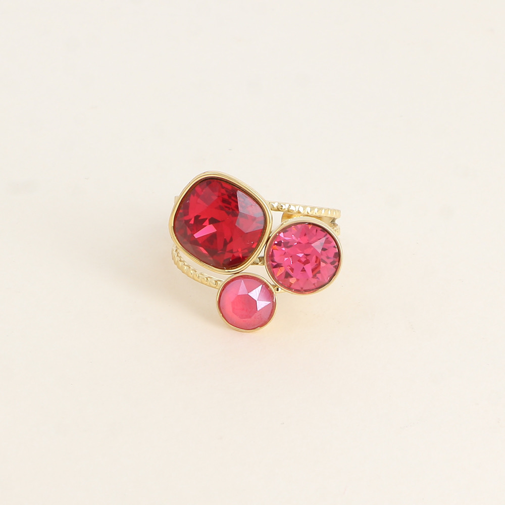 Trilogy Ring - Gold Scarlet