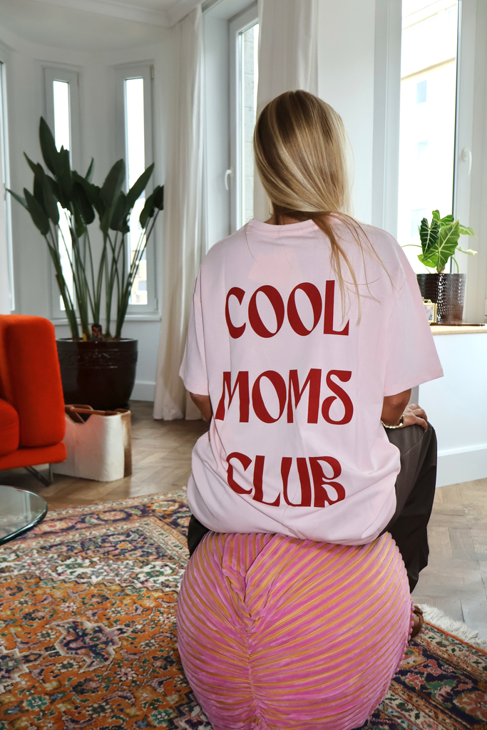 T-Shirt Cool Moms Club Pink