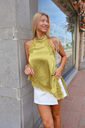 Top Leandra Green