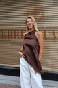 Top Leandra Brown