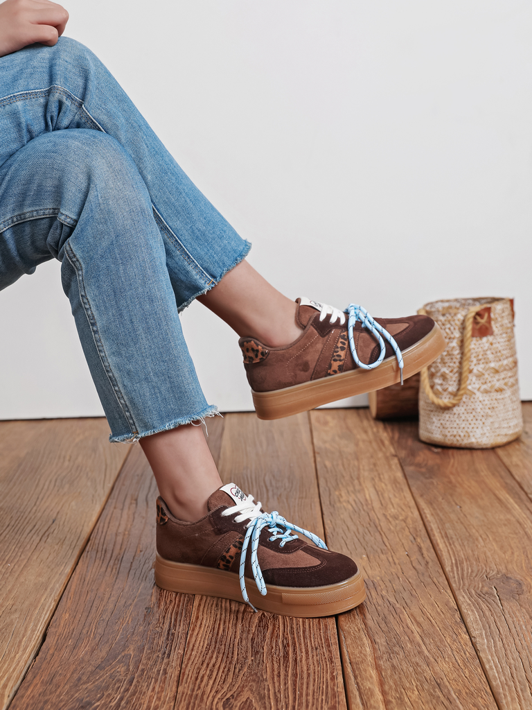 Sneakers Fin (36)