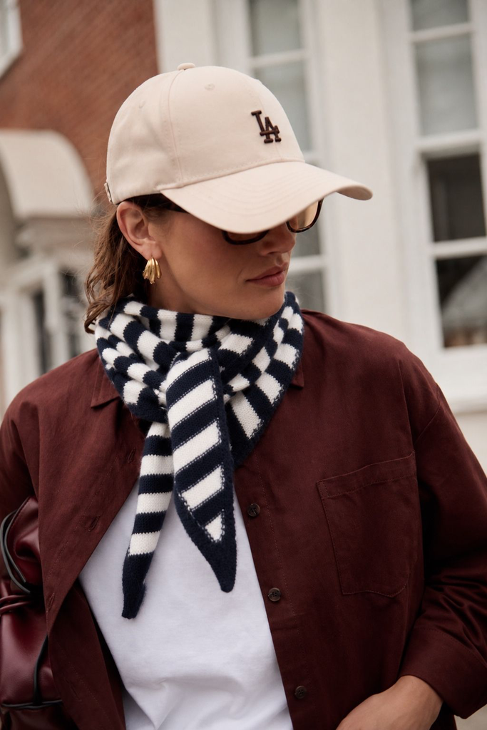 Triangle Scarf Marine/ Beige